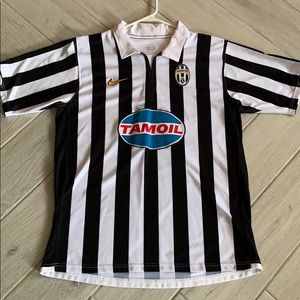 Gorgeous Juventus Nike polo!!